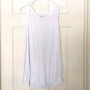 White Crew Neck Sleeveless Tee